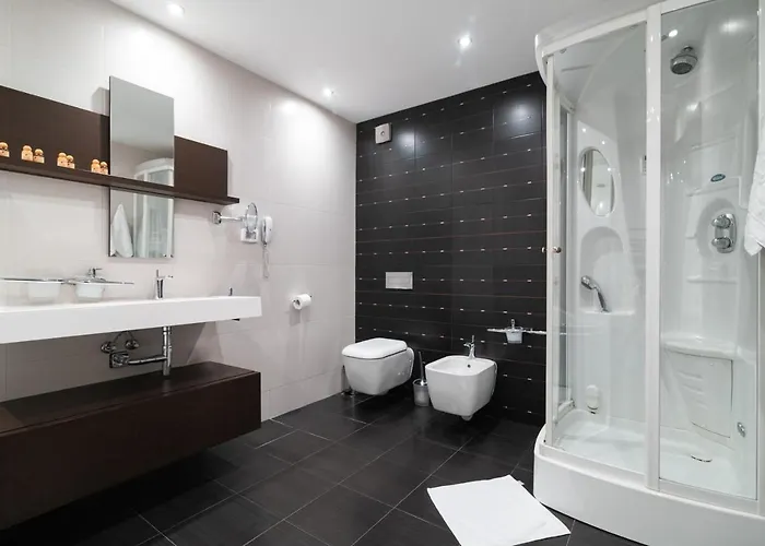 Hotel Astera & With Free Private