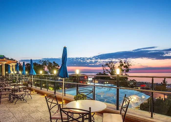 Astera & With Free Private Goldstrand