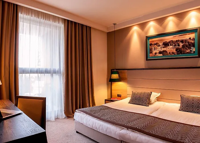 Hotel Astera & With Free Private 4*