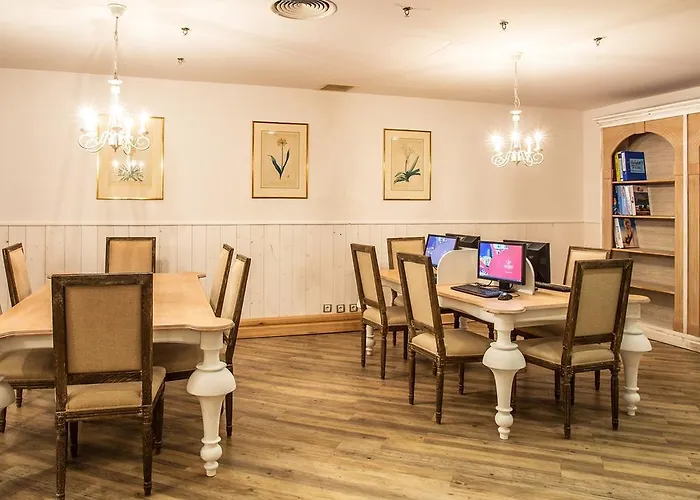 Astera & With Free Private