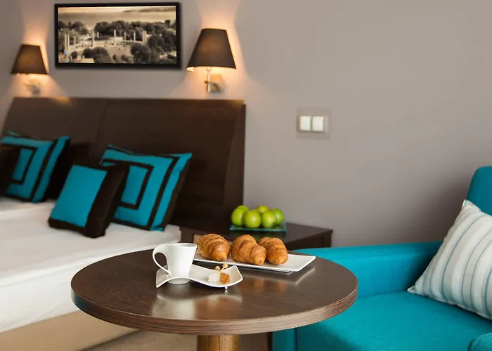 Astera & With Free Private